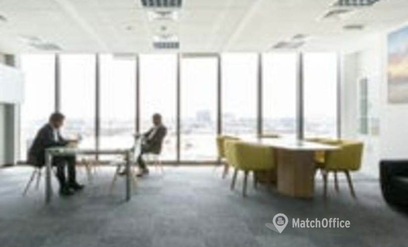 100 m² Business space in Abu Dhabi, Tamouh Tower (%[postal_code]) - 1 | MatchOffice