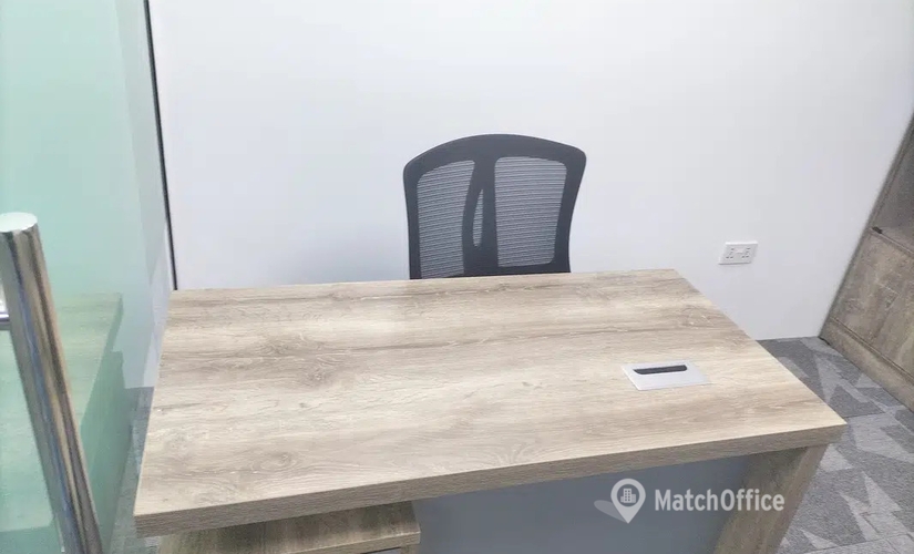 Office 777V+Q8G  Dubai