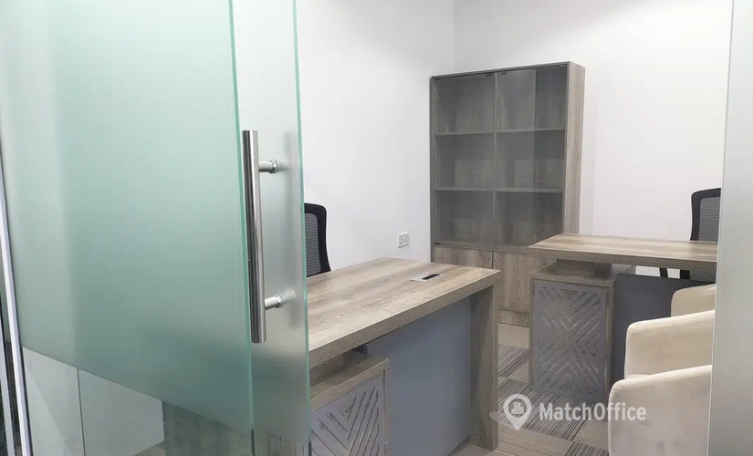 Office 777V+Q8G  Dubai