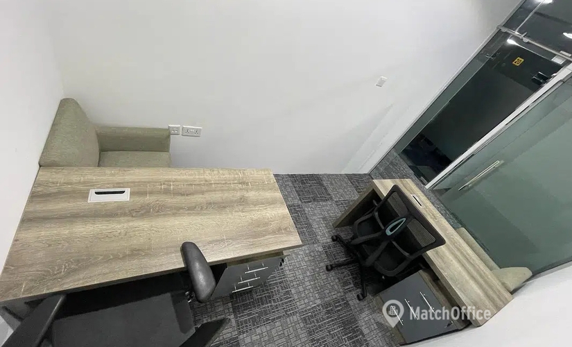 Office 777V+Q8G  Dubai