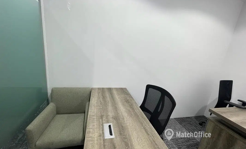 Office 777V+Q8G Dubai