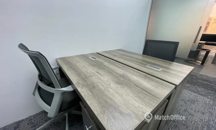 Office 777V+Q8G Dubai