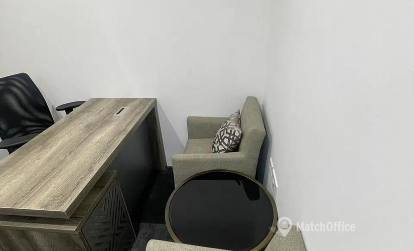 Office 777V+Q8G Dubai