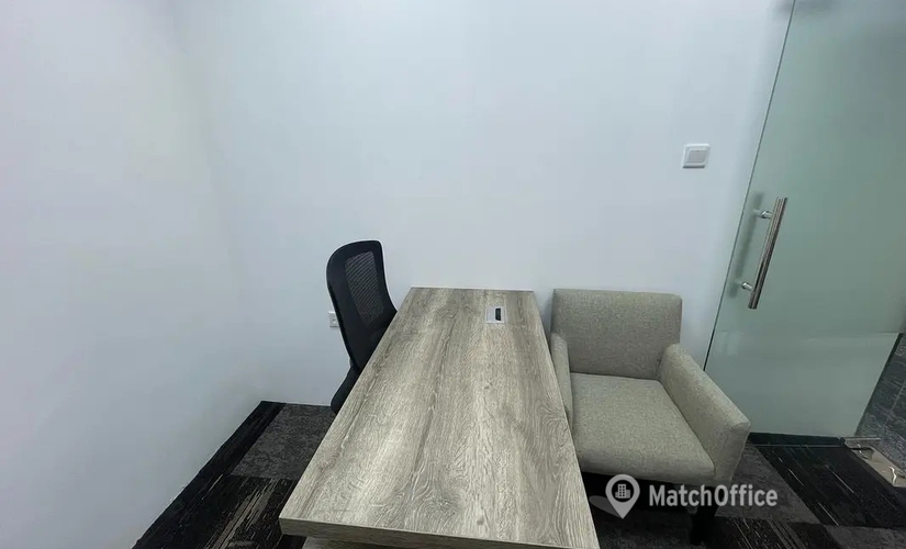 Office 777V+Q8G Dubai