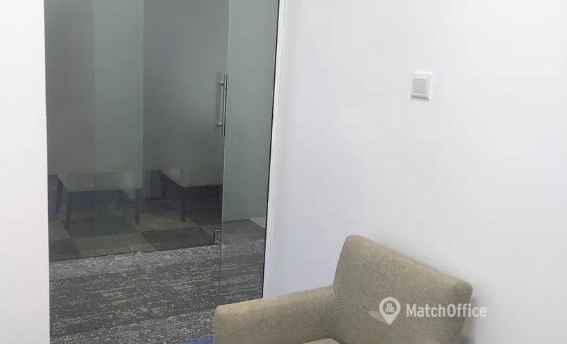 Office 777V+Q8G Dubai