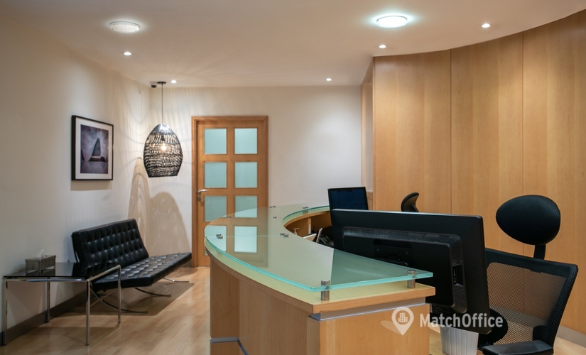 200 m² Business center in Dubai, 308th Road 1 (%[postal_code]) - 1 | MatchOffice.com