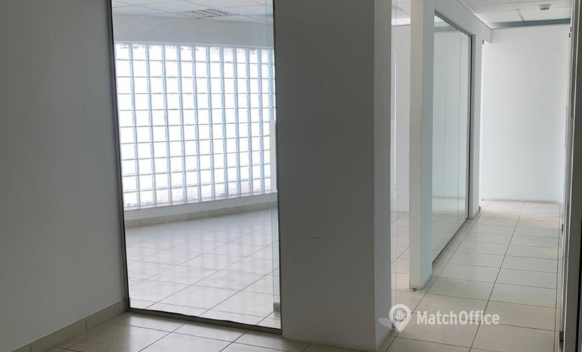 Office 68Q2+RGX  Dubai