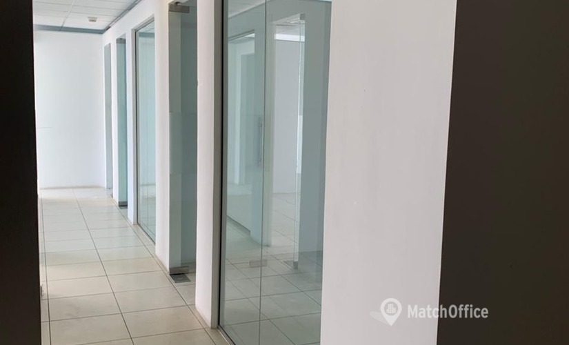 Office 68Q2+RGX  Dubai