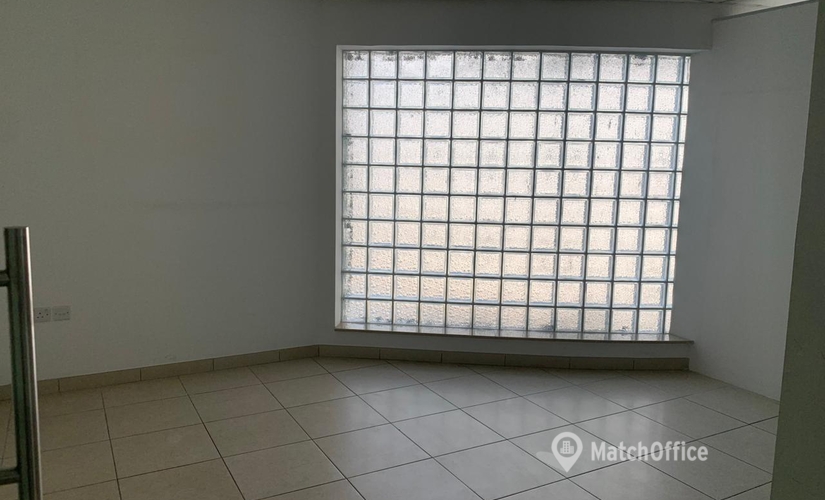 Office 68Q2+RGX  Dubai