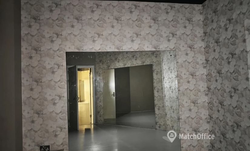 Office Al Maktoum Rd  Dubai