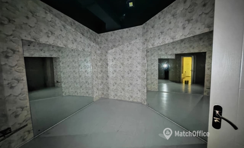 Office Al Maktoum Rd  Dubai