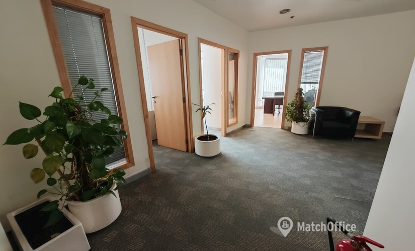 Office Riggat Al Buteen  Dubai