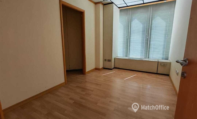 Office Riggat Al Buteen  Dubai