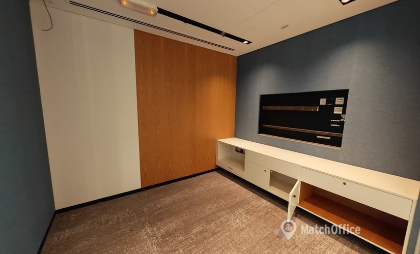 Office Burjuman Metro Station 00000 Dubai