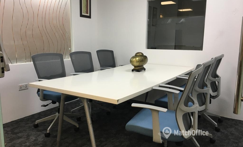 1000 m² Serviced office in Dubai, Al Garhoud (000000) - 1 | MatchOffice