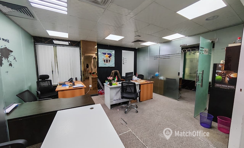 Office Al Mankhool 00000 Dubai