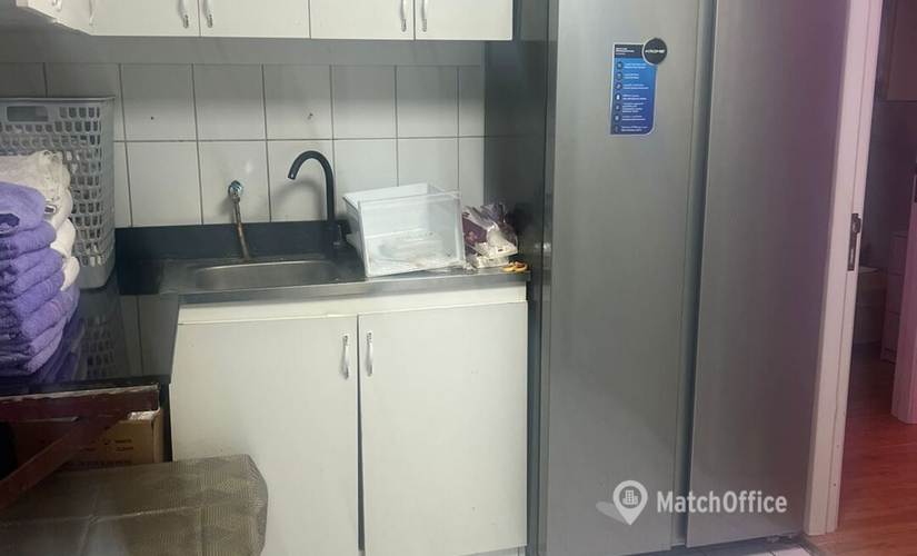 200 m² Commercial shop for rent in Dubai, Bur Dubai (00000) - 2 | MatchOffice.com