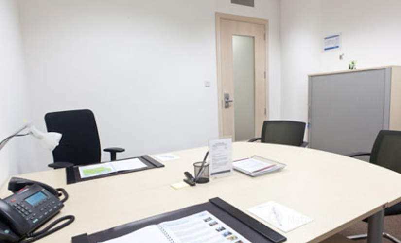 100 m² Business park place available to rent in Sharjah, Mega Mall Tower (%[postal_code]) - 3 | MatchOffice