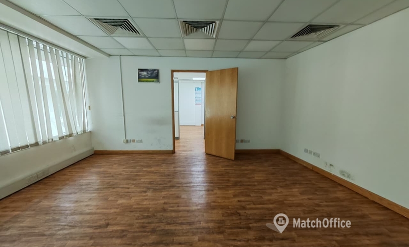 Office Al Muraqqabat 00000 Dubai