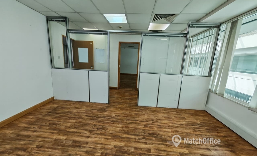 Office Al Muraqqabat 00000 Dubai