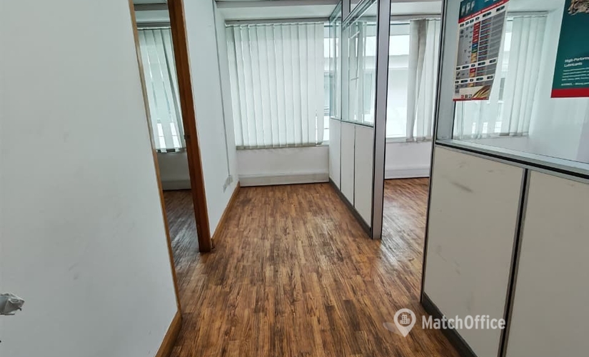 Office Al Muraqqabat 00000 Dubai