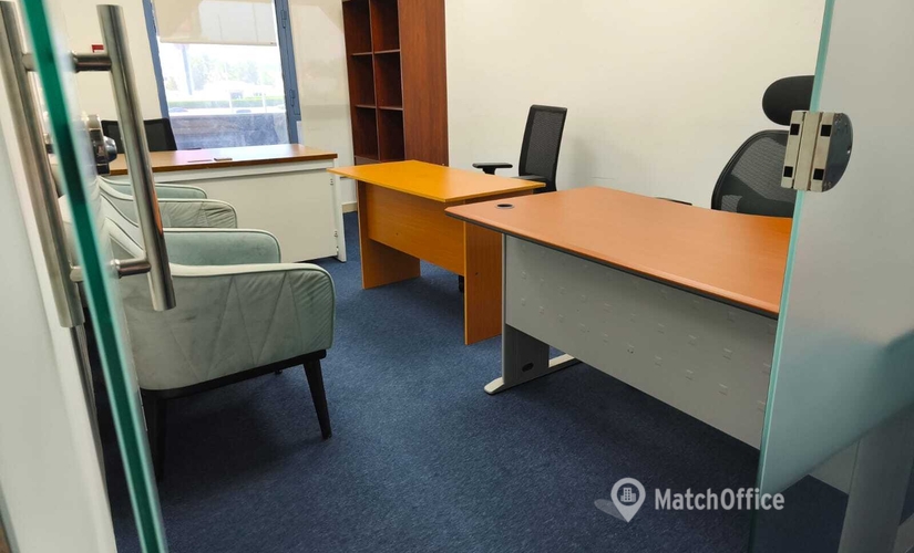 Office 777V+Q8G 000 Dubai