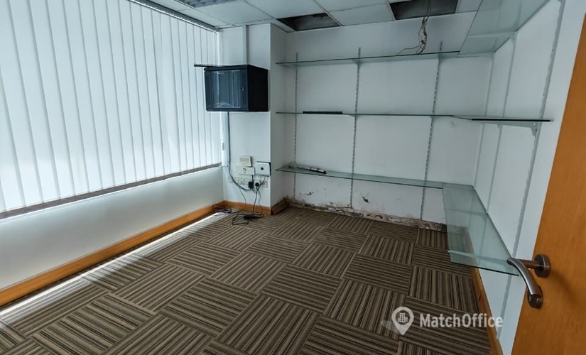 Office Al Muraqqabat 00000 Dubai