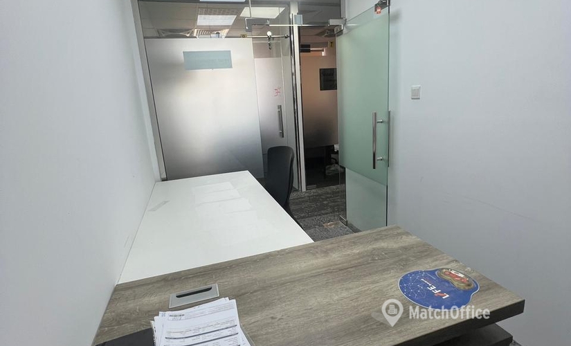 Office 777V+Q8G 000 Dubai