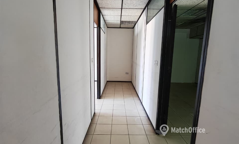 Office Riggat Al Buteen 00000 Dubai