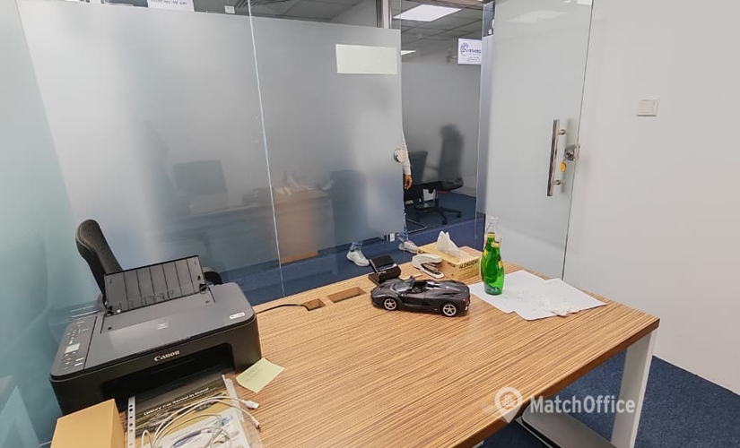 Office Al Garhoud 00000 Dubai