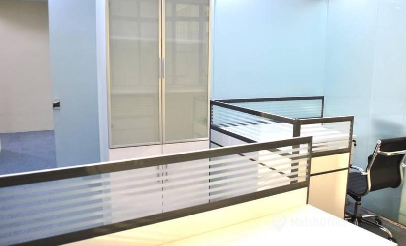 250 m² Business space in Dubai, Sheikh Zayed Road (%[postal_code]) - 4 | MatchOffice.com