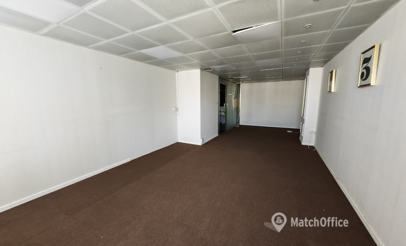 Office Al Maktoum Rd 00000 Dubai