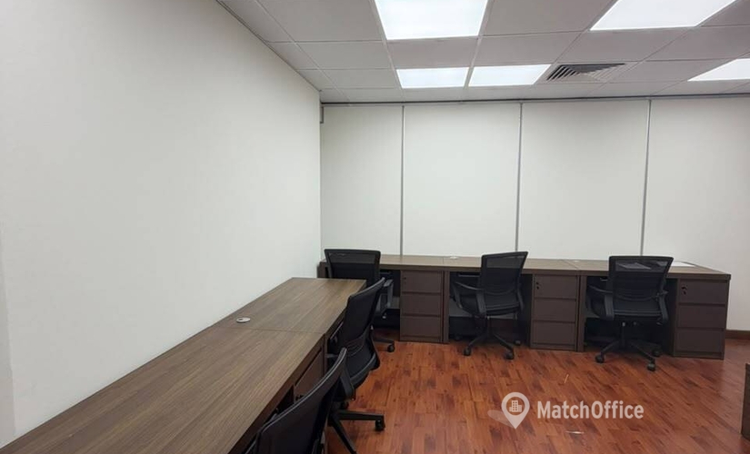 Office Khalid Bin Al Waleed Rd 00000 Dubai