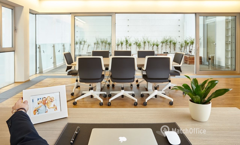 Choose a 16 m² Meeting room in Vienna, Albertgasse 35 (1080) - 2 | MatchOffice.com