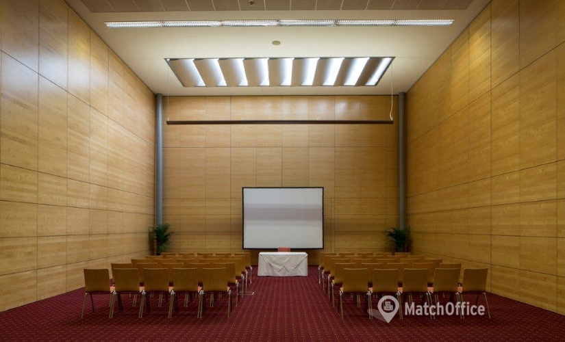 Choose a 170 m² Conference hall in Mödling, Parkallee 2 (2334) - 1 | MatchOffice