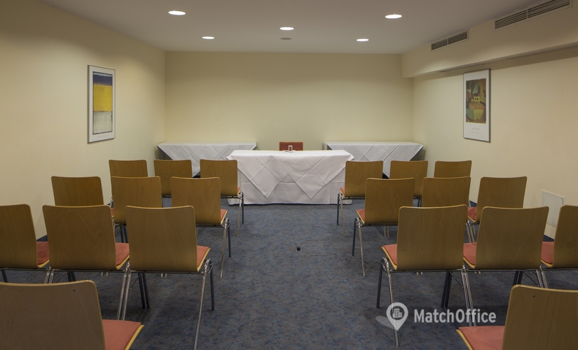 Book a 47 m² Conference space in Mödling, Parkallee 2 (2334) - 0 | MatchOffice
