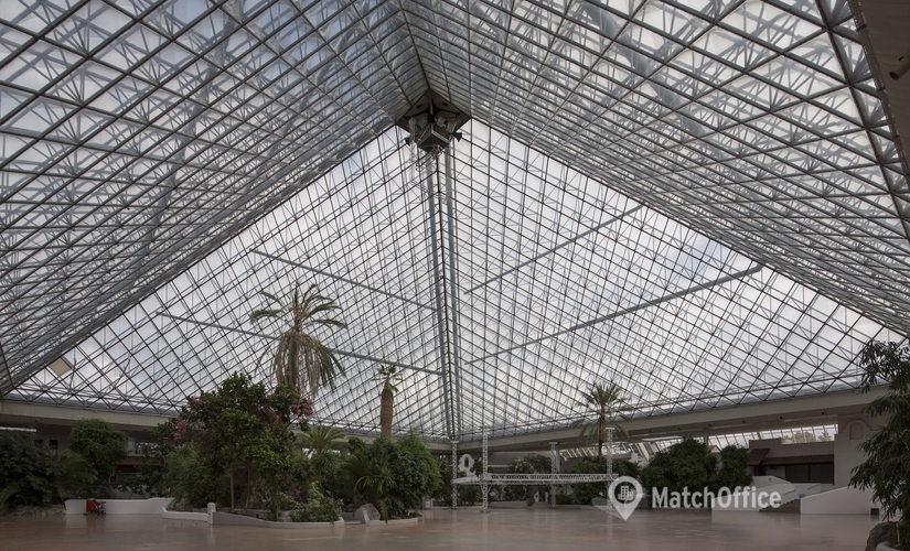 Book a 2800 m² Conference space in Mödling, Parkallee 2 (2334) - 3 | MatchOffice