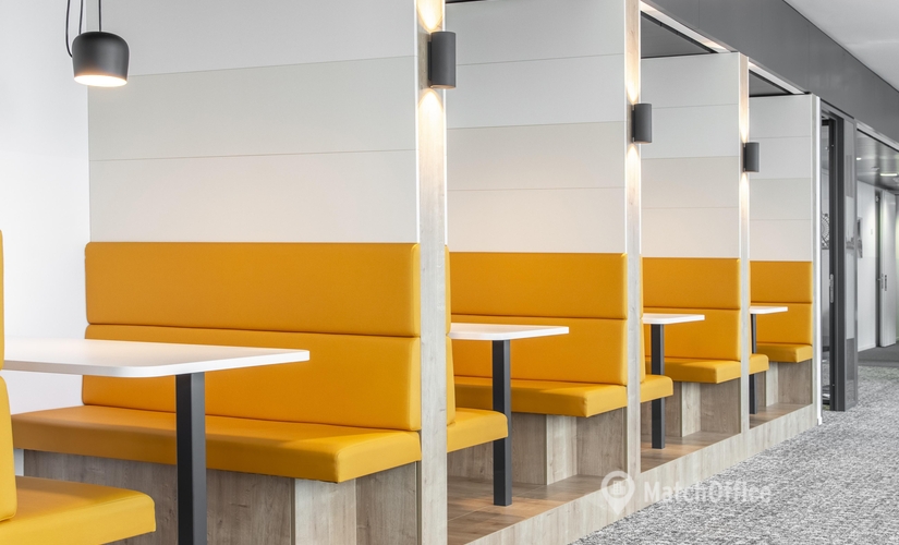 Rent comfortable a 70 m² Shared office in Vienna, Donau-City-Strasse 7 (1220) - 1 | MatchOffice.com