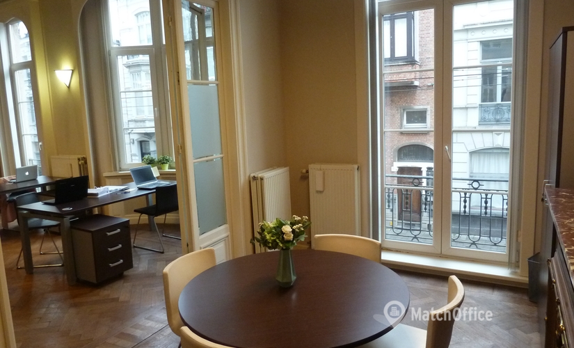 Rent a 26 m² Meeting room in Gent, Gebroeders Vandeveldestraat 68 (9000) - 4 | MatchOffice.com