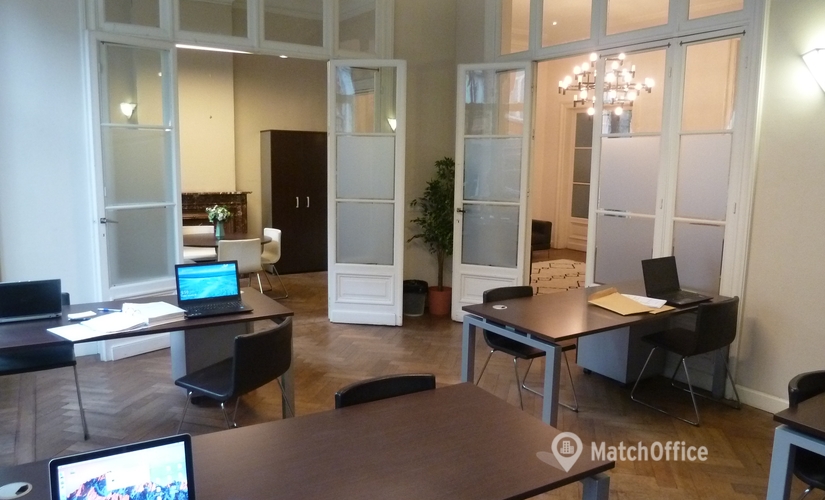 Explore suitable a 10 m² Coworking space  in Gent, Gebroeders Vandeveldestraat 68 (9000) - 2 | MatchOffice.com