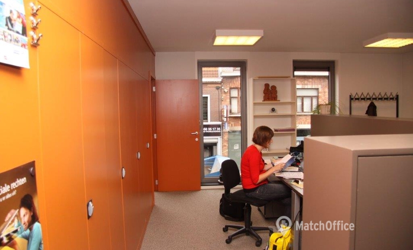 Coworking te huur  Kortrijk, Meensesteenweg 385-389, 50 m², - 0 | MatchOffice.be