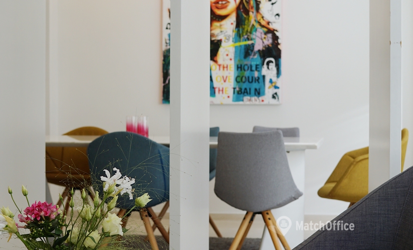 Choose a 35 m² Meeting room in Brussels City Center, Rue de la Presse 4 (1000) - 26 | MatchOffice.com
