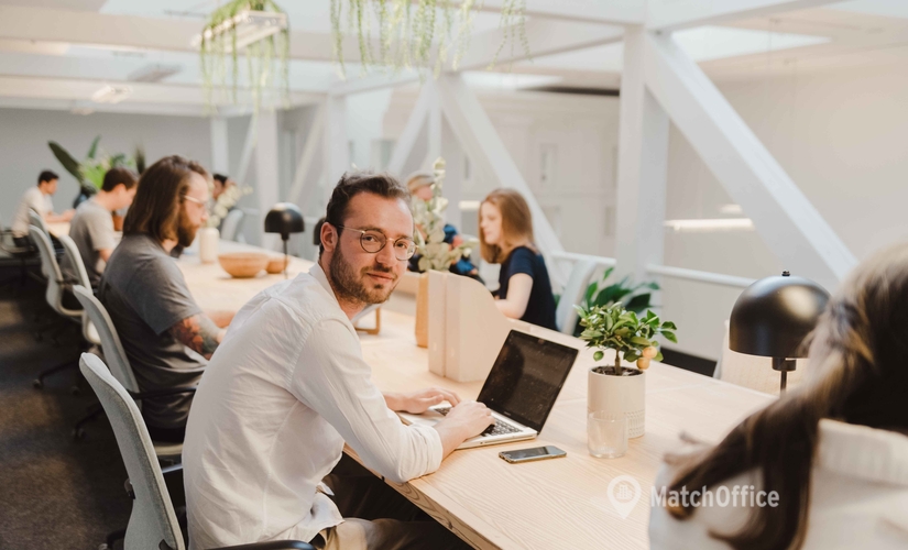 20 m² Business center place up for rent in Antwerp, IJzerenpoortkaai 3 (2000) - 0 | MatchOffice.com