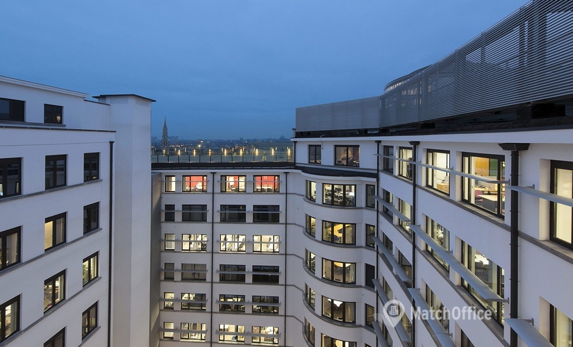 Espace co working à louer à Ville de Bruxelles, Cantersteen 39-55, 7000 m², - 2 | MatchOffice.be