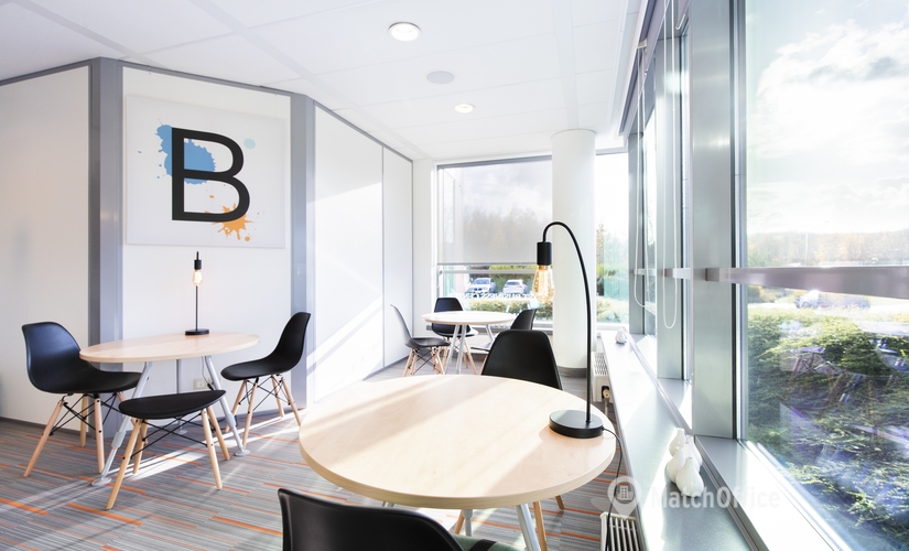 Bureaux équipés à louer à Namur, Avenue des Dessus-de-Lives, 1000 m², - 9 | MatchOffice.be