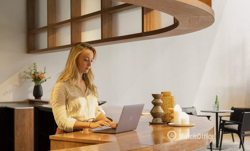 Bureaux partagés à louer à Ville de Bruxelles, Boulevard du Roi Albert II 7, 40 m², - 1 | MatchOffice.be