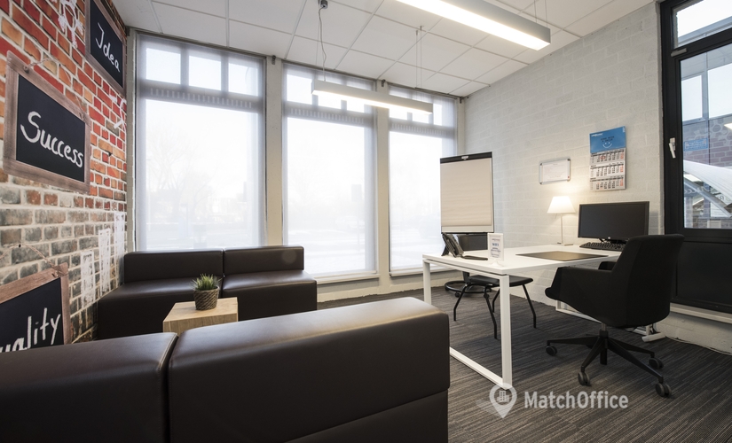 Bureau coworking à louer à Hasselt, Hendrik van Veldekesingel 150, 500 m², - 0 | MatchOffice.be