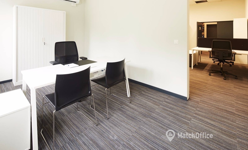 500 m² Business center in Geel, Kleinhoefstraat 5 (2440) - 1 | MatchOffice.com