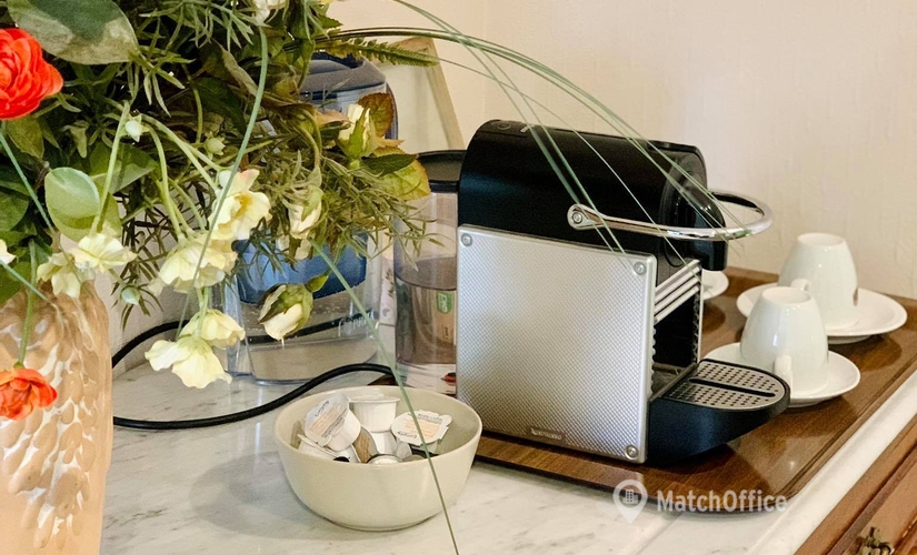 Vergaderruimte te huur  Etterbeek, Boulevard Louis Schmidt 119/2, 25 m², - 5 | MatchOffice.be