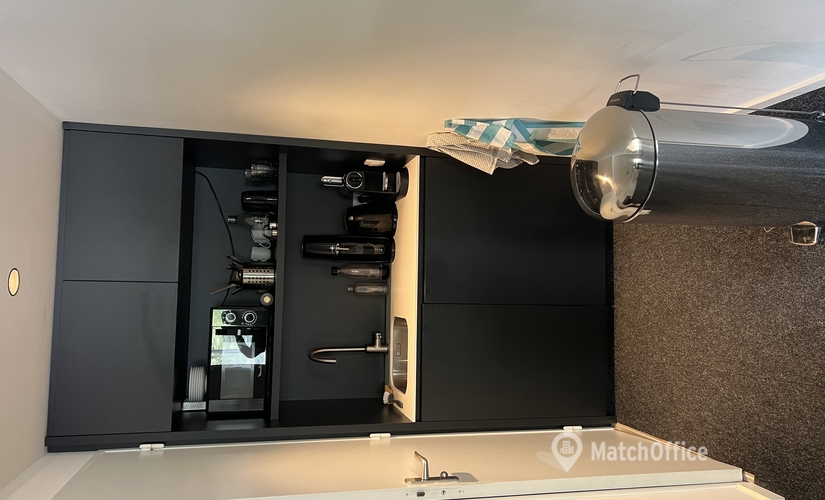 Flexwerkplek te huur  Antwerpen, Sneeuwbeslaan 17/bus 7, 80 m², - 1 | MatchOffice.be